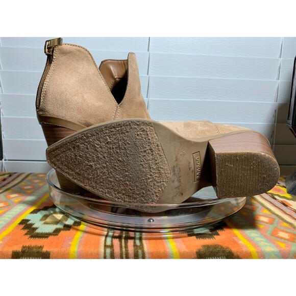 Women's Bamboo 8 Faux Suede Faux Wood Block Heeled Ankle Boot Zipper Back - Picture 9 of 13